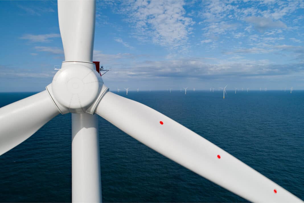 Ørsted Takes FID On World's Single-largest Offshore Wind Farm